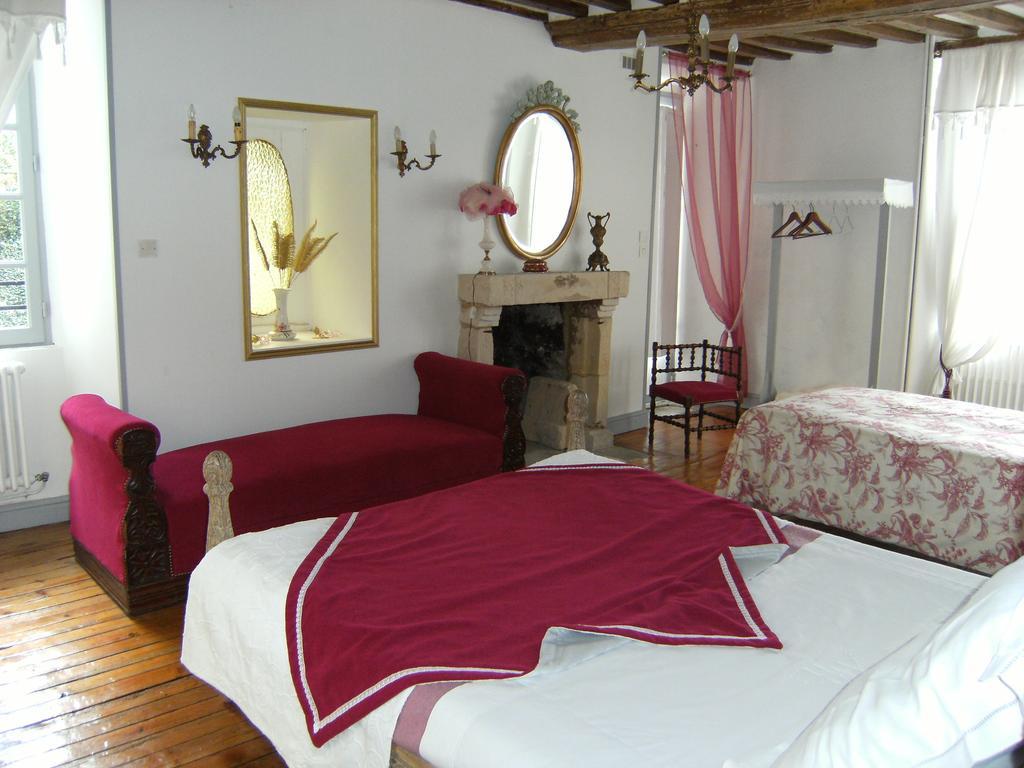 Le Relais Du Mont Chauve Bed and Breakfast Caumont-Sur-Aure Habitación foto